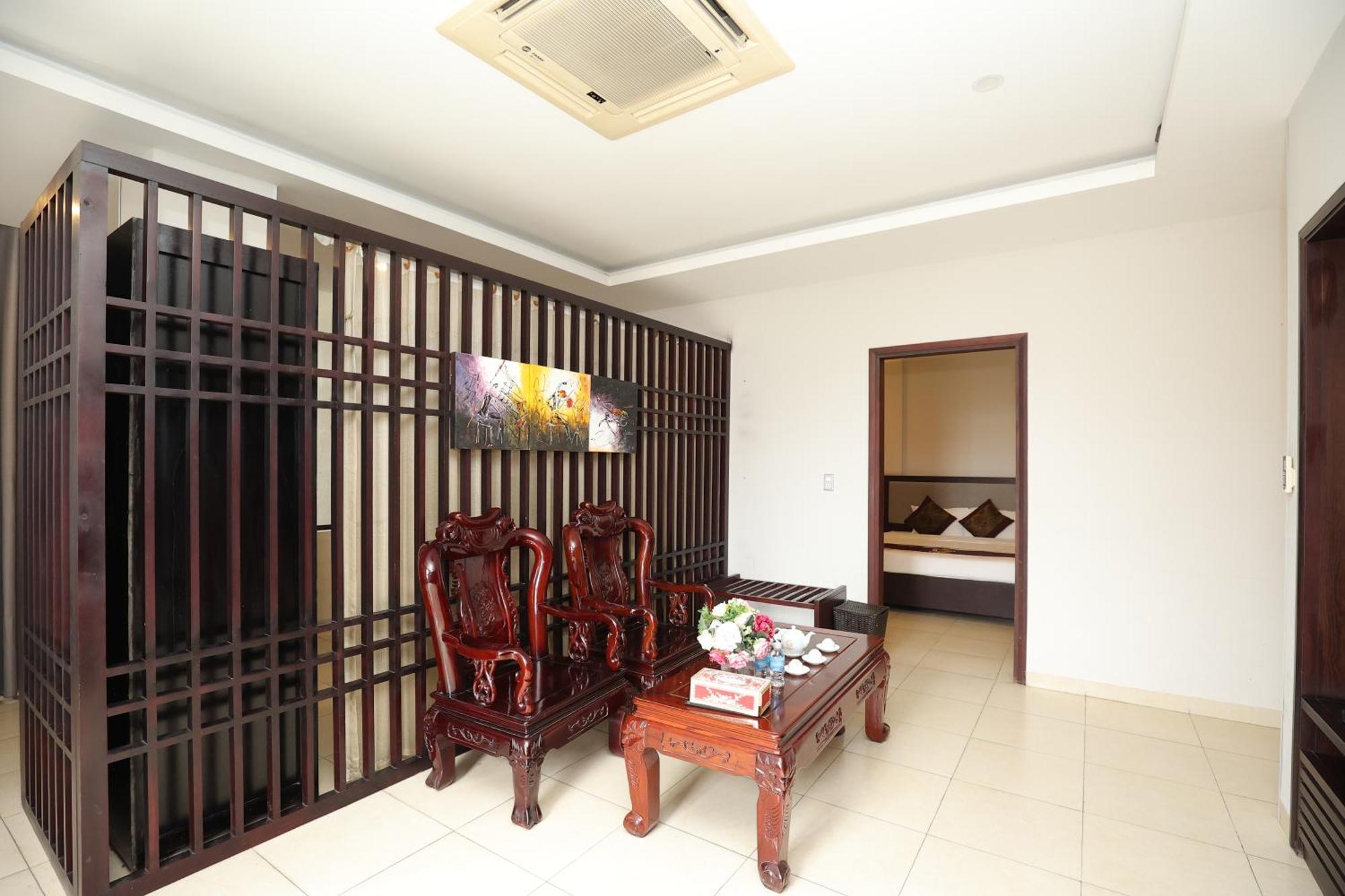 Golden Quang Tri Hotel Dong Ha Exteriör bild